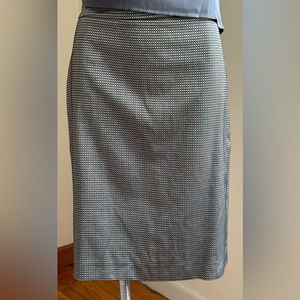 Ann Taylor NWT Beautiful Metallic Gold & Black Small Checker Design Midi…